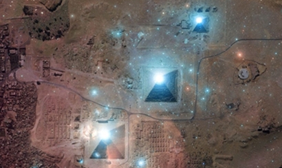Zufall oder Berechnung? Das Sternenbild des Orion entspricht fast exakt der Konstellation der drei Pyramiden von Gizeh.